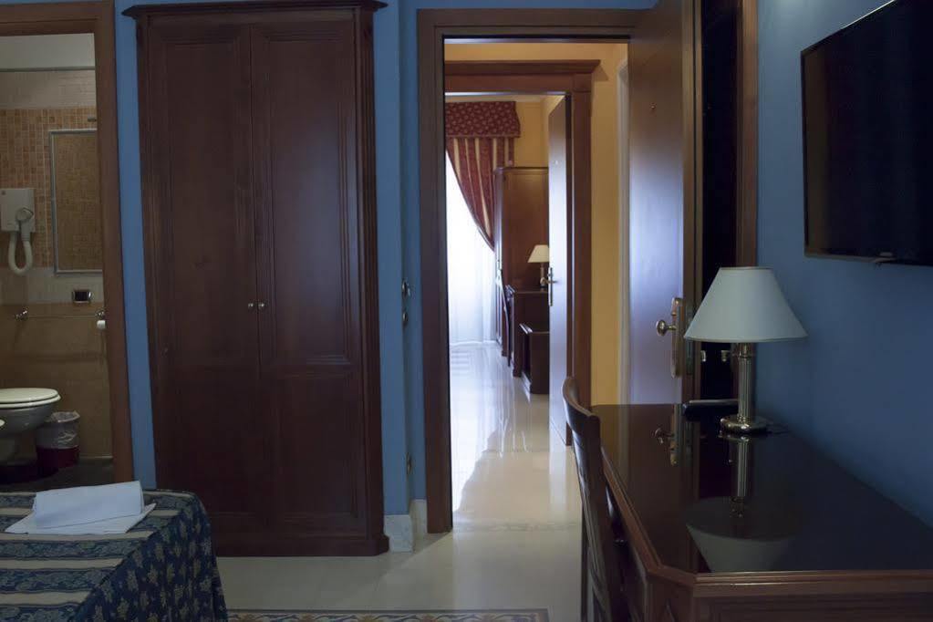 Clara Domus Hotell Roma Eksteriør bilde